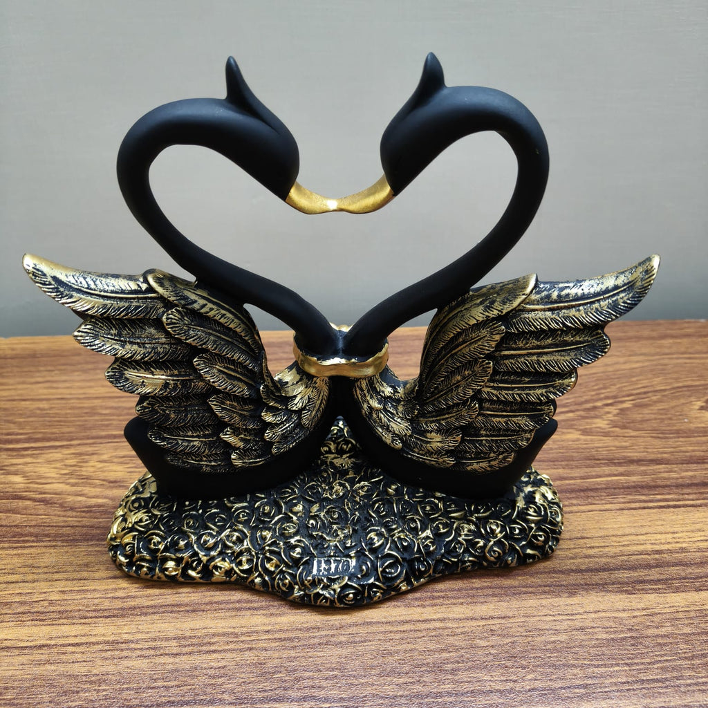 Royal Love Swans