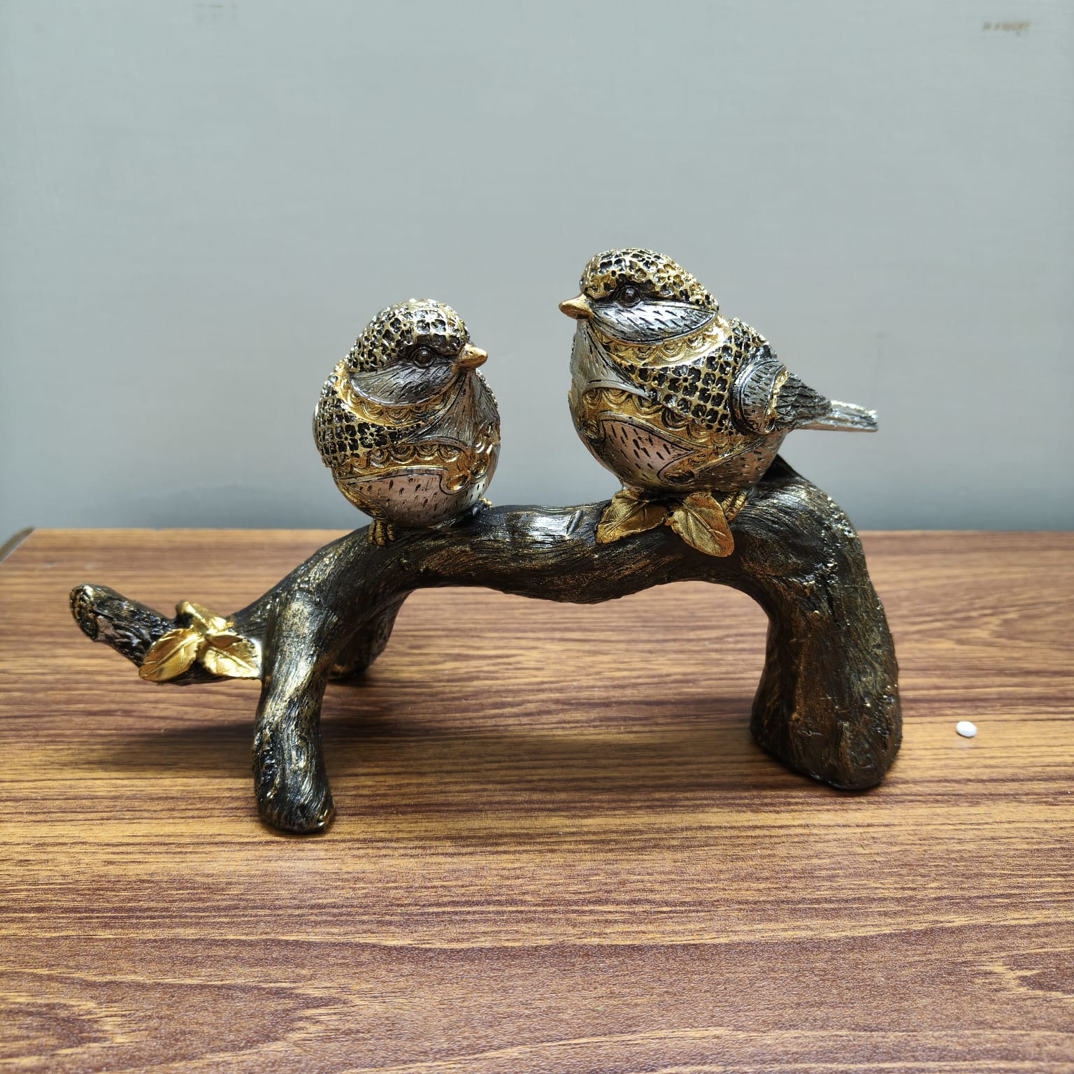 Twin Love Birds Décor
