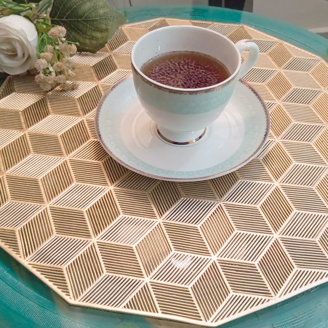 Gold Placemat for Dining Table - Hollow Square Pattern Table Mat for Table Decoration (Set of 2)