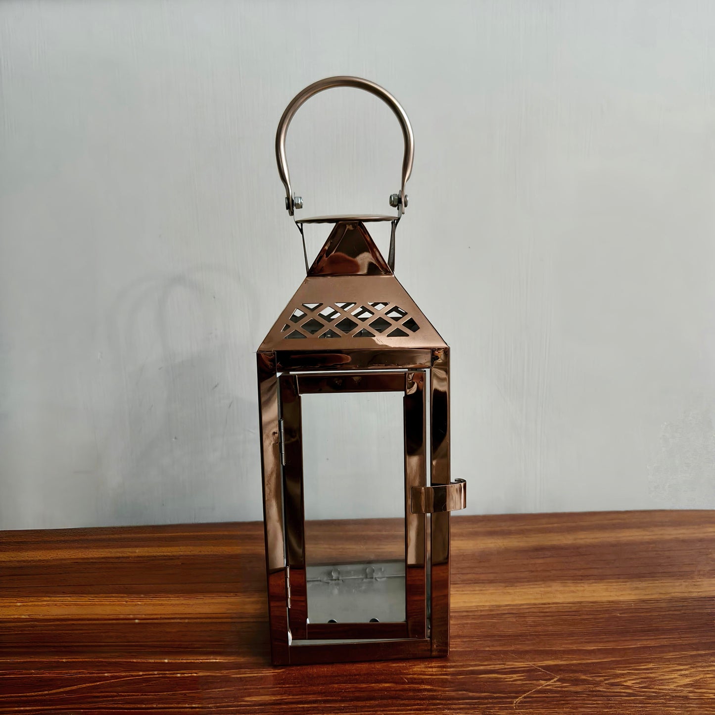 Royal Glow Lantern